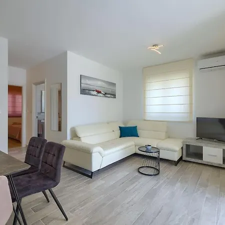 App Maria Apartment