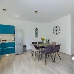 App Maria Apartman *
